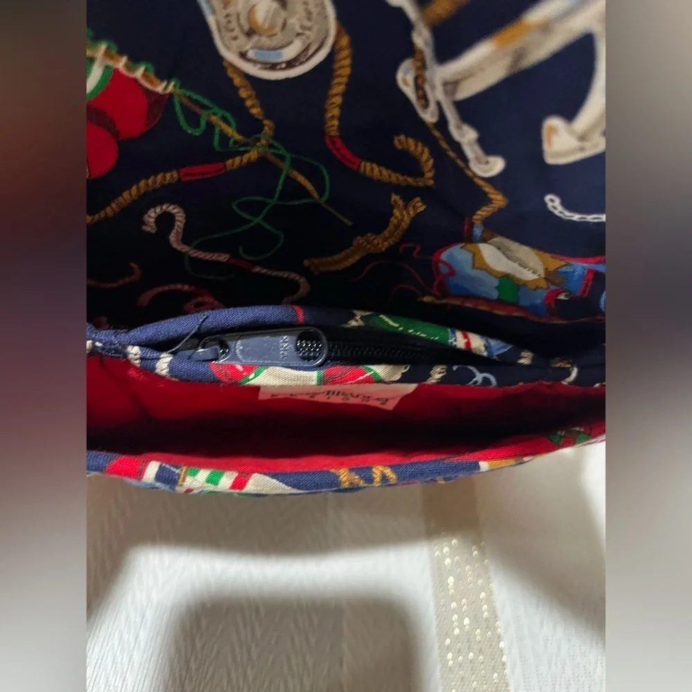 Vera Bradley good precondition